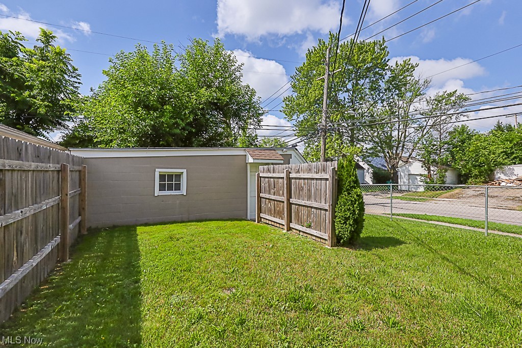 19800 Libby Road Maple Heights, OH 44137 - Photo 24 of 27 Gallery Image 24