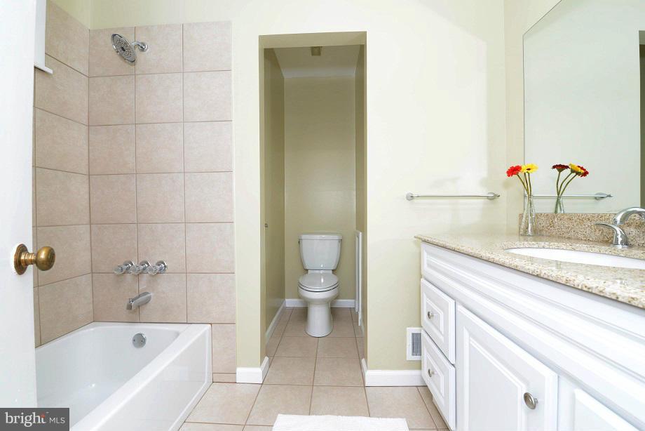 3215 Park View Road Chevy Chase, MD 20815 - Photo 12 of 26 Bath (Master)