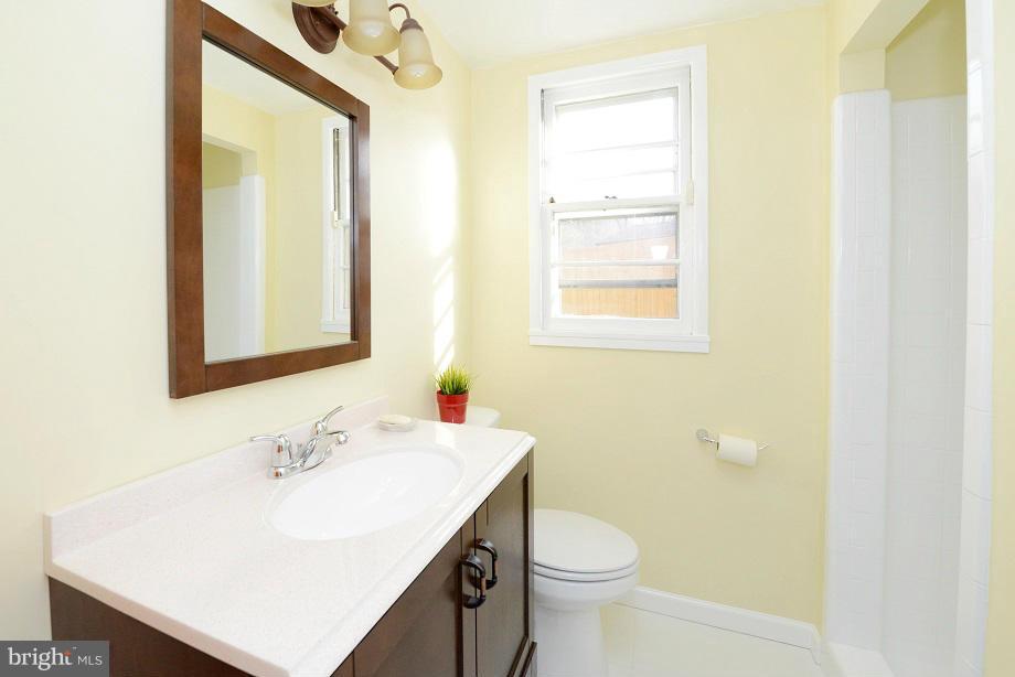 3215 Park View Road Chevy Chase, MD 20815 - Photo 17 of 26 Bath #3