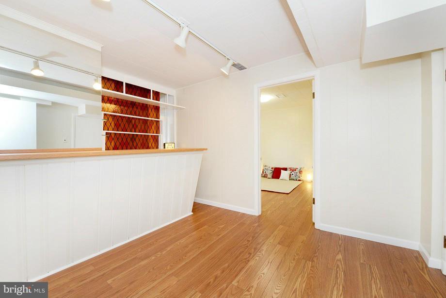 3215 Park View Road Chevy Chase, MD 20815 - Photo 18 of 26 Bar