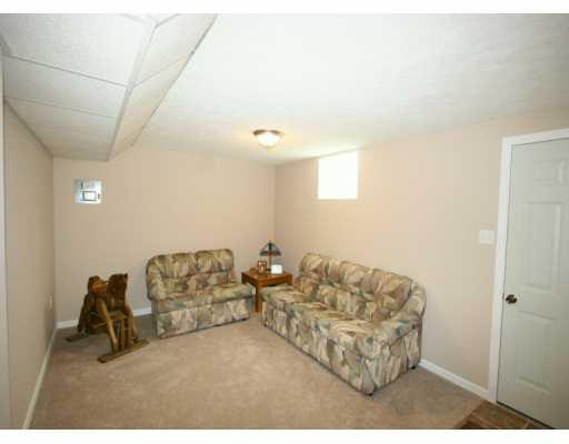 212 McWilliams Road Level Green, PA 15085 - Photo 5 of 8 Den/Family/Great Room.