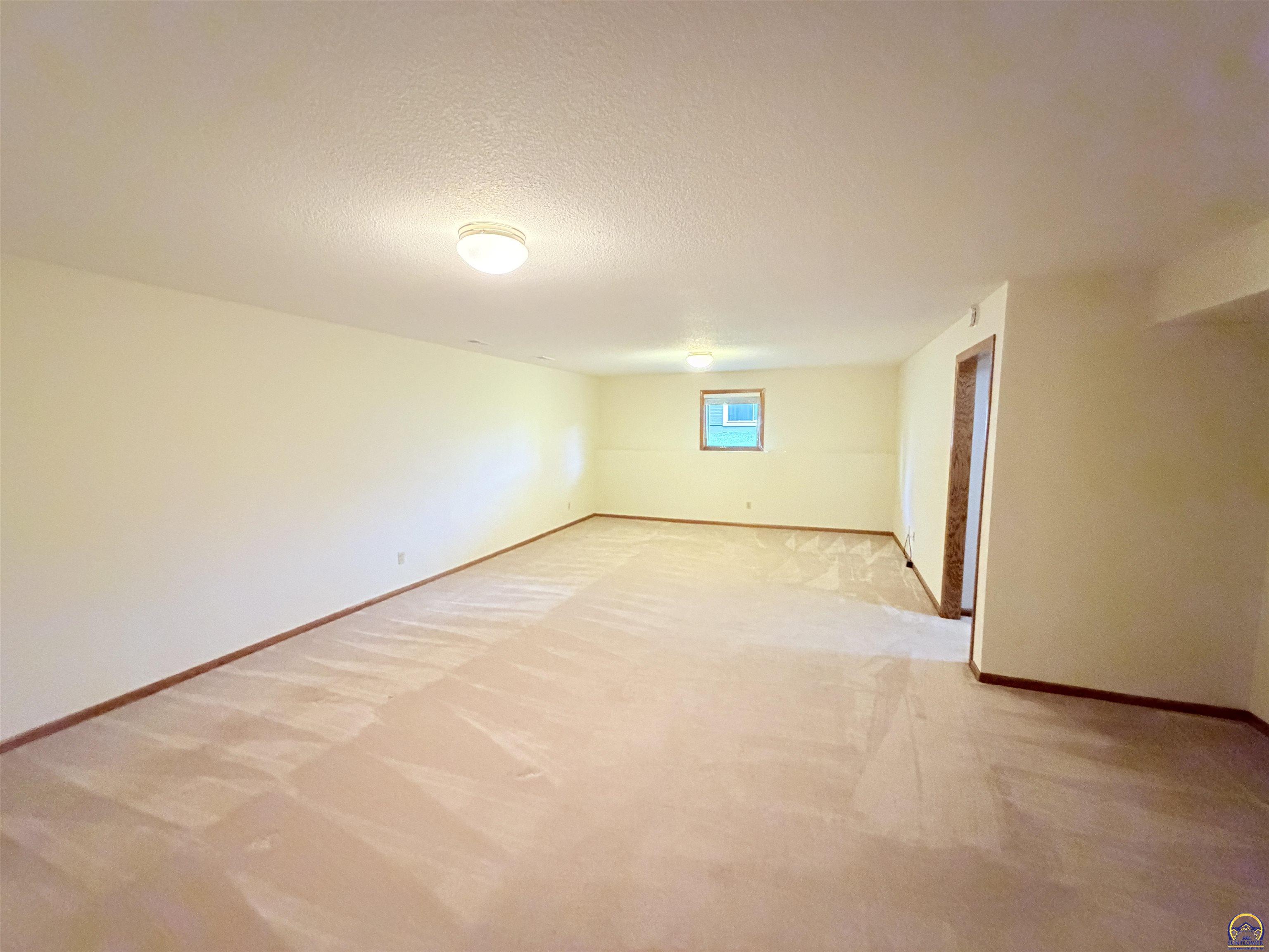 3101 Southwest Wanamaker Drive, Unit 62 Topeka, KS 66614 - Photo 39 of 56