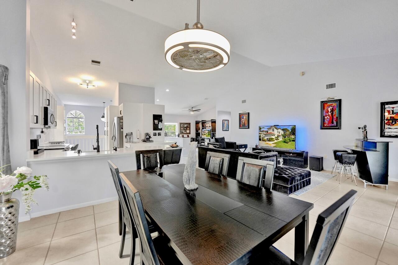 7669 Springwater Place, Unit 202 Boynton Beach, FL 33437 - Photo 27 of 60 7669 Springwater - 22