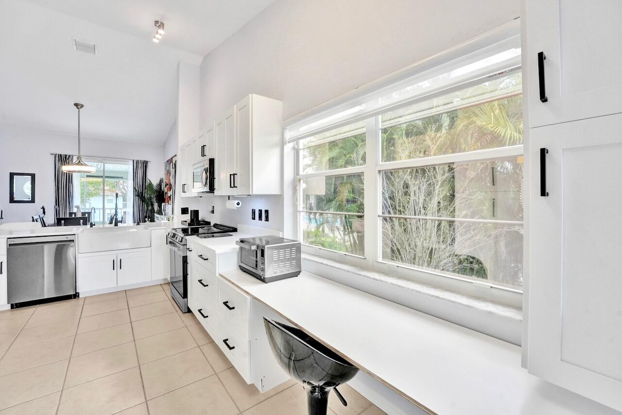 7669 Springwater Place, Unit 202 Boynton Beach, FL 33437 - Photo 33 of 60 7669 Springwater - 20