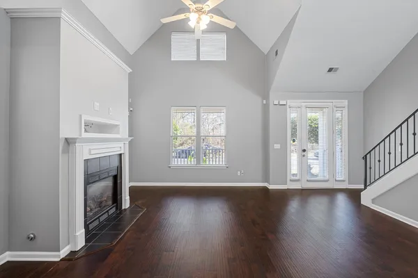 $2,500 | 1323 Island Ridge Drive, Memphis, TN 38103