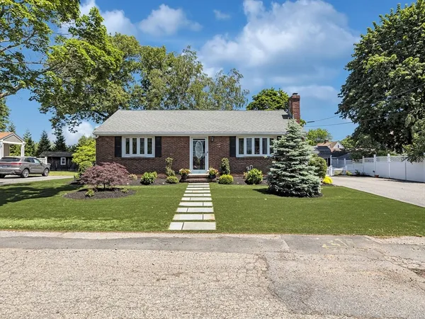 $799,000 | 13 Willard Street, Dedham, MA 02026