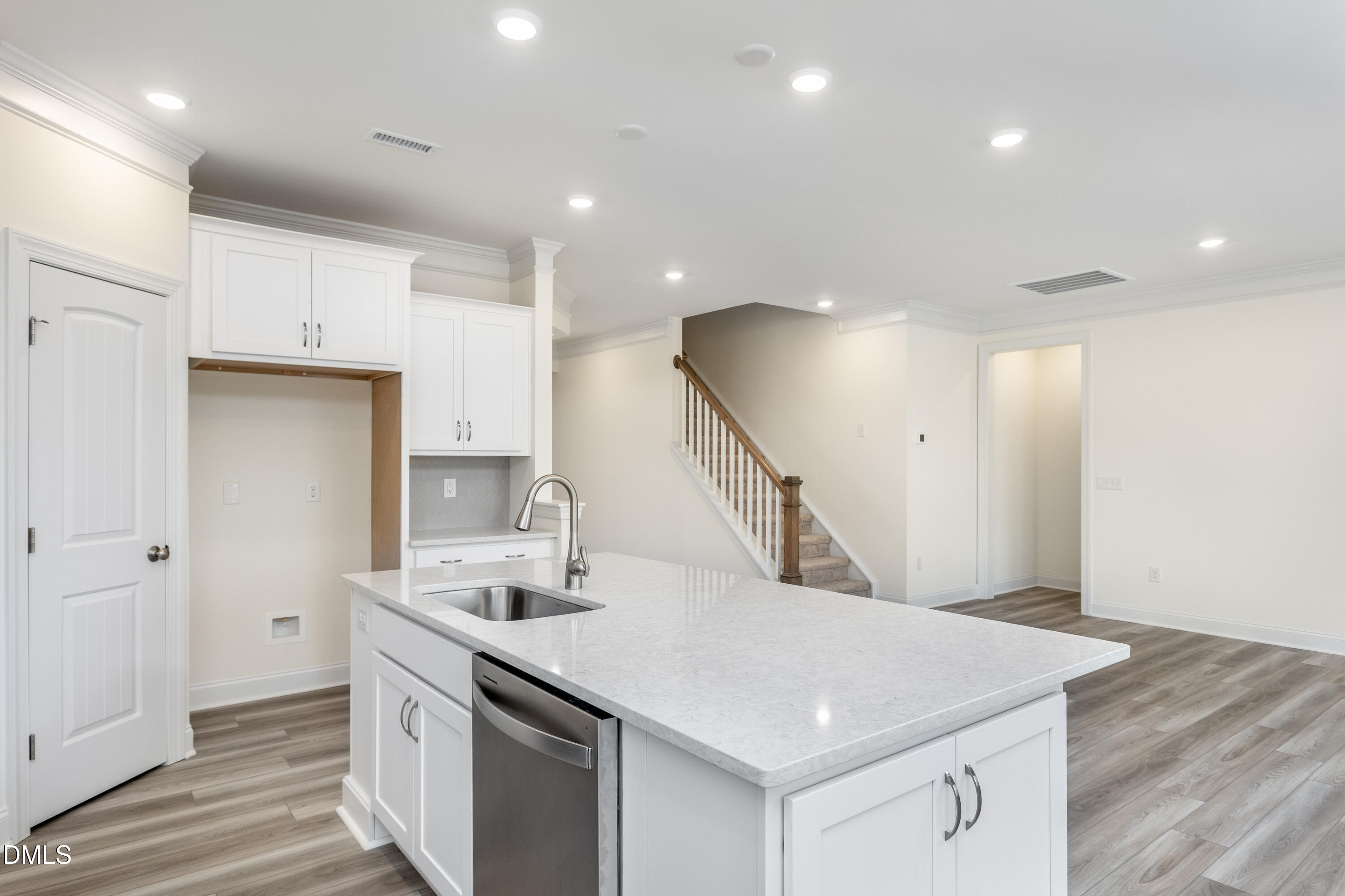 27 Steppe Way Garner, NC 27529 - Photo 9 of 42 Litchen/Living