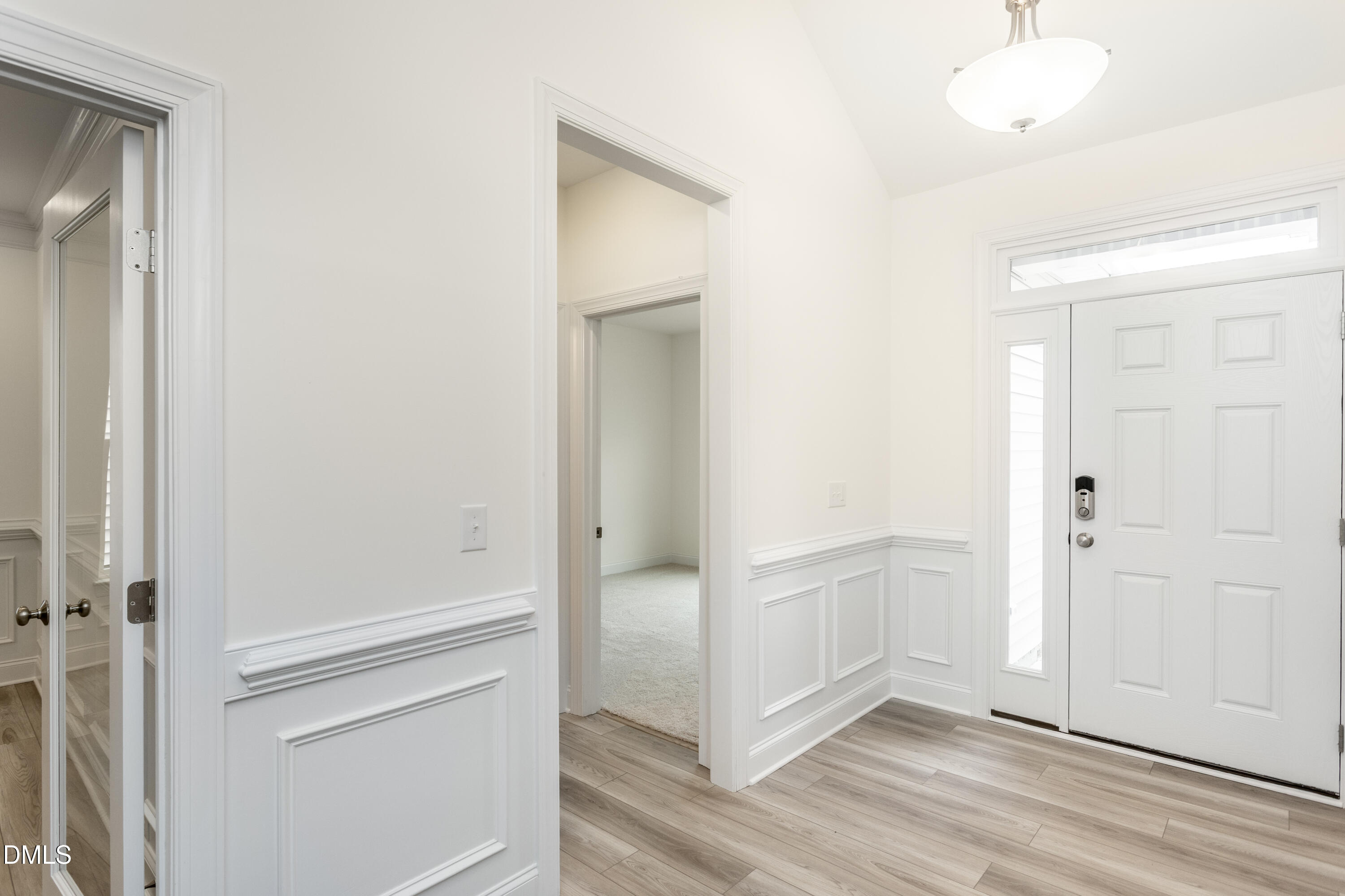 27 Steppe Way Garner, NC 27529 - Photo 3 of 42 Foyer/Entry