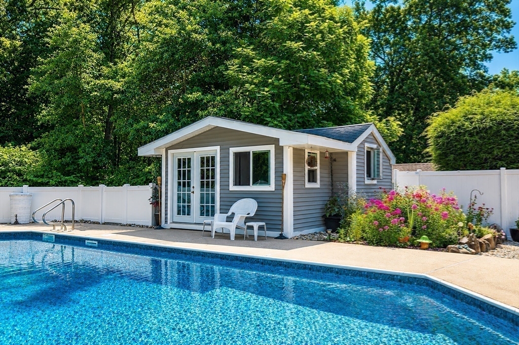 1452 Morgan Road West Springfield, MA 01089 - Photo 32 of 42