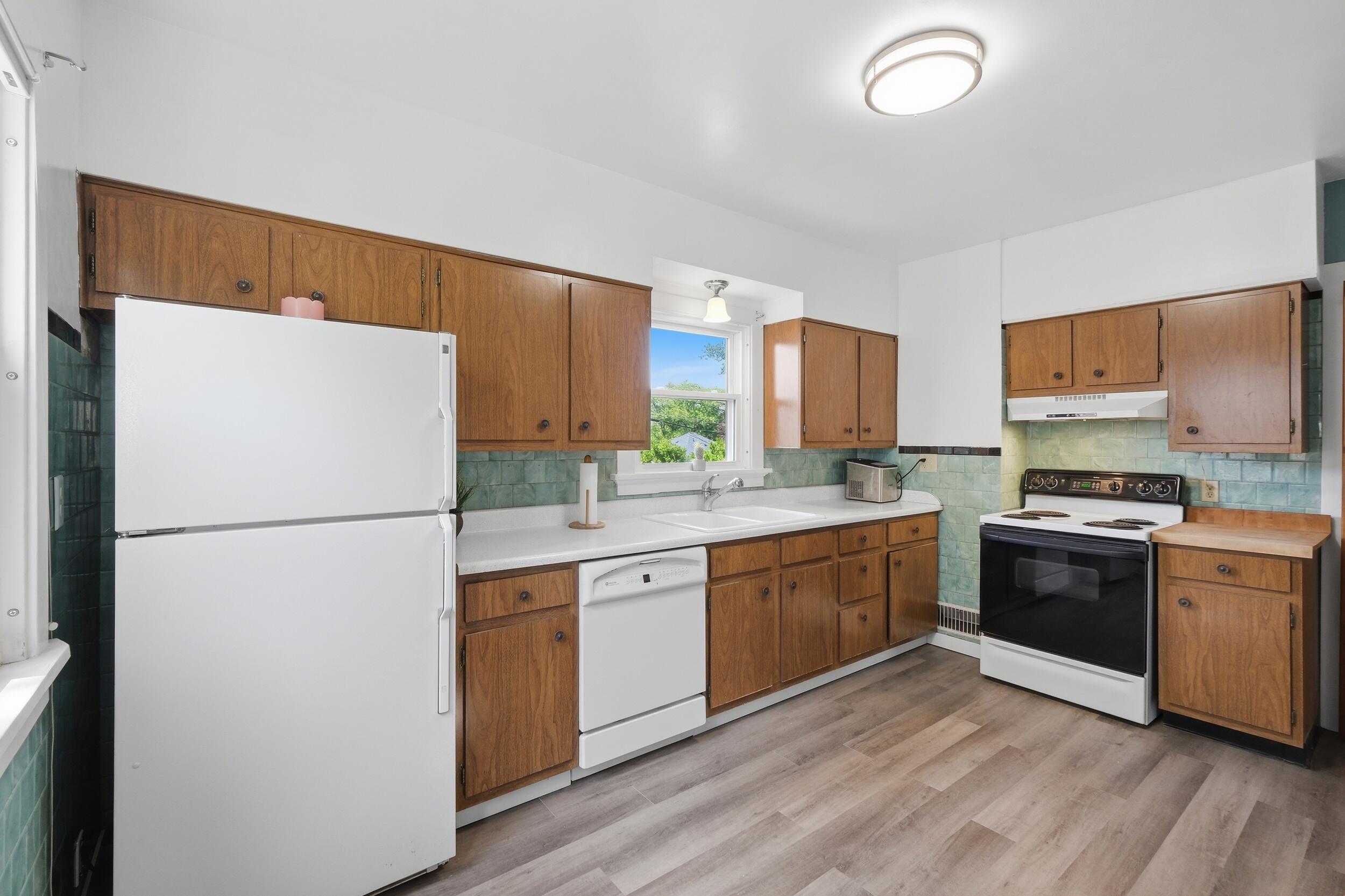 418 East Racine Street Jefferson, WI 53549 - Photo 12 of 34 Kitchen