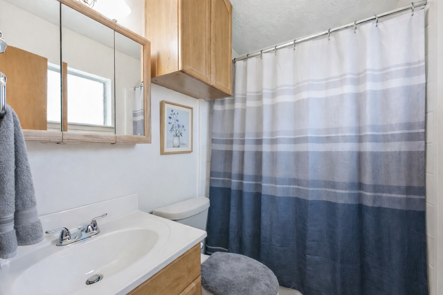 2415 Heather Street Highlands, TX 77562 - Photo 13 of 29 Primary bath virtually staged