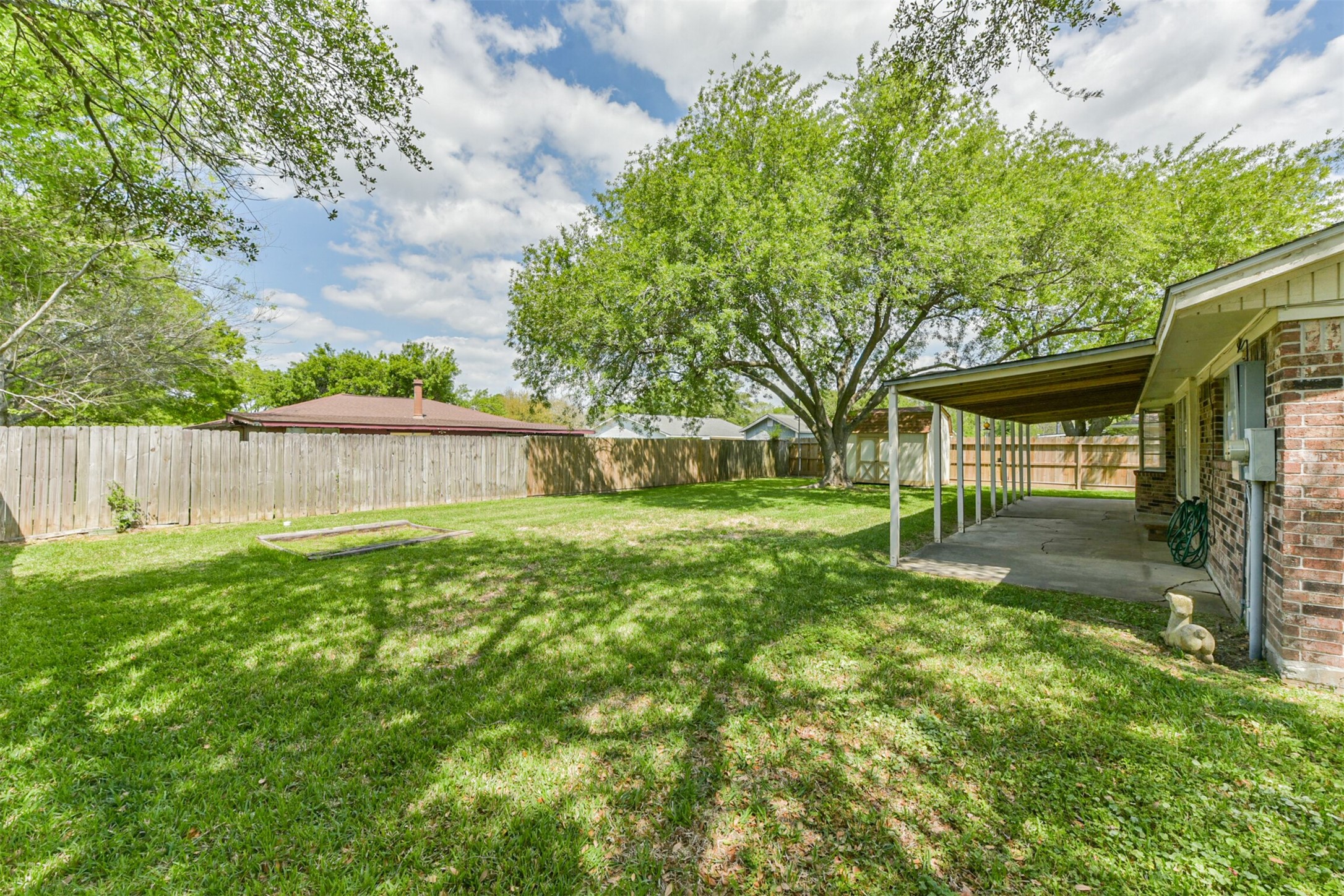 2415 Heather Street Highlands, TX 77562 - Photo 21 of 29 HUGE BACKYARD