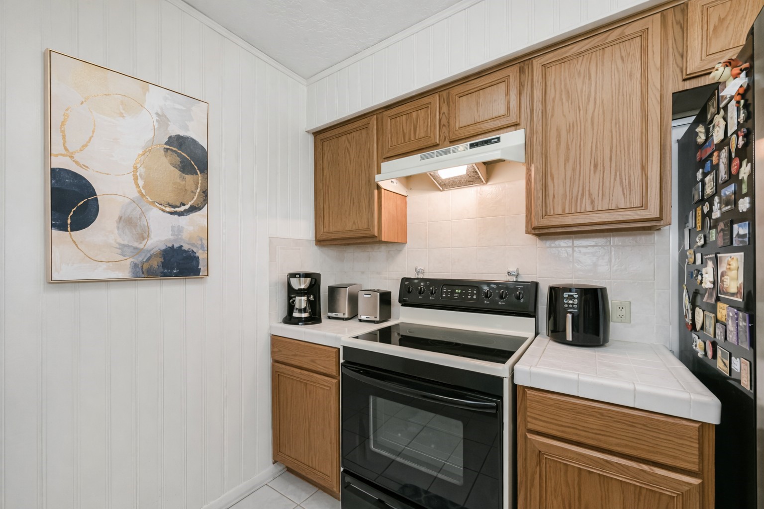 2415 Heather Street Highlands, TX 77562 - Photo 9 of 29 kitchen virtually staged