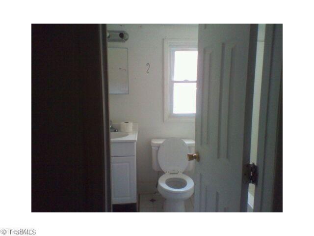 1010 Park High Point High Point, NC 27260 - Photo 4 of 5 Other Bath.