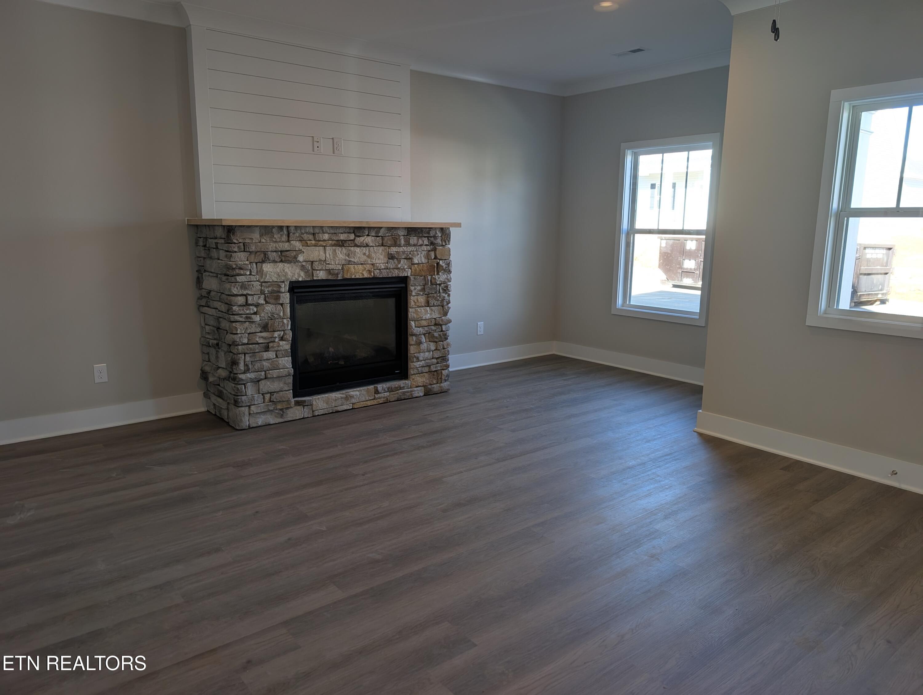 109 Kirbyberry Road, Unit LOT 42B Oak Ridge, TN 37830 - Photo 7 of 48 Living room
