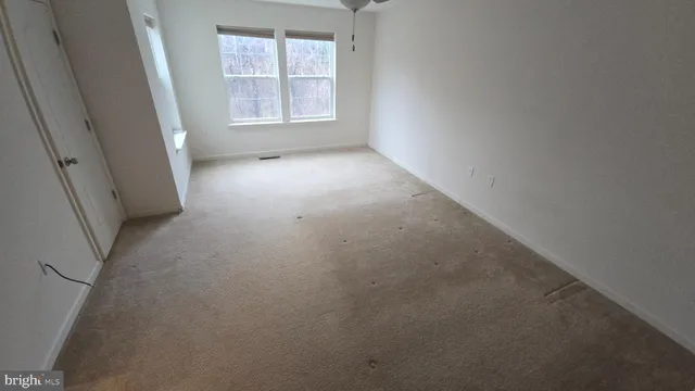 $259,900 | 49 Darien Drive, Bunker Hill, WV 25413