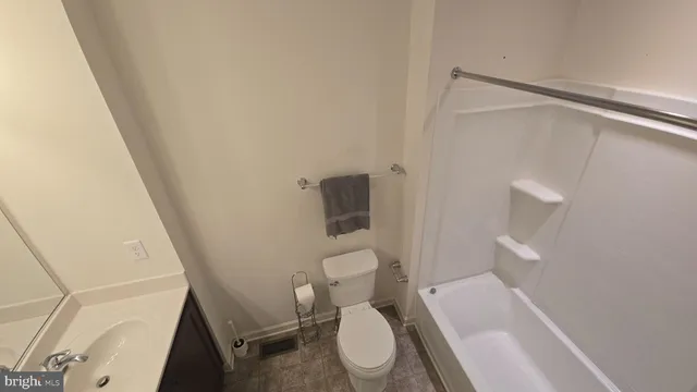 $259,900 | 49 Darien Drive, Bunker Hill, WV 25413