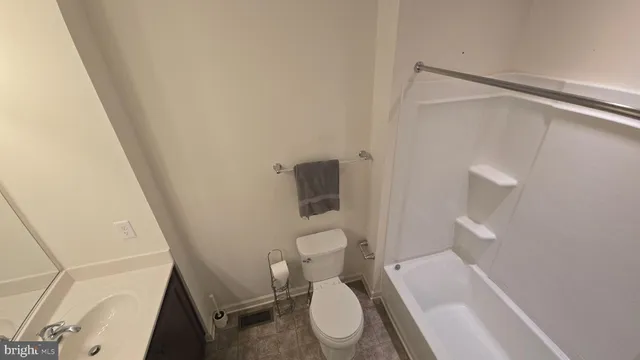 $259,900 | 49 Darien Drive, Bunker Hill, WV 25413