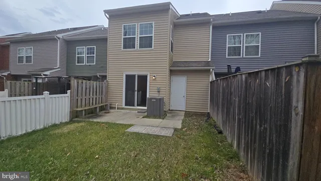 $259,900 | 49 Darien Drive, Bunker Hill, WV 25413