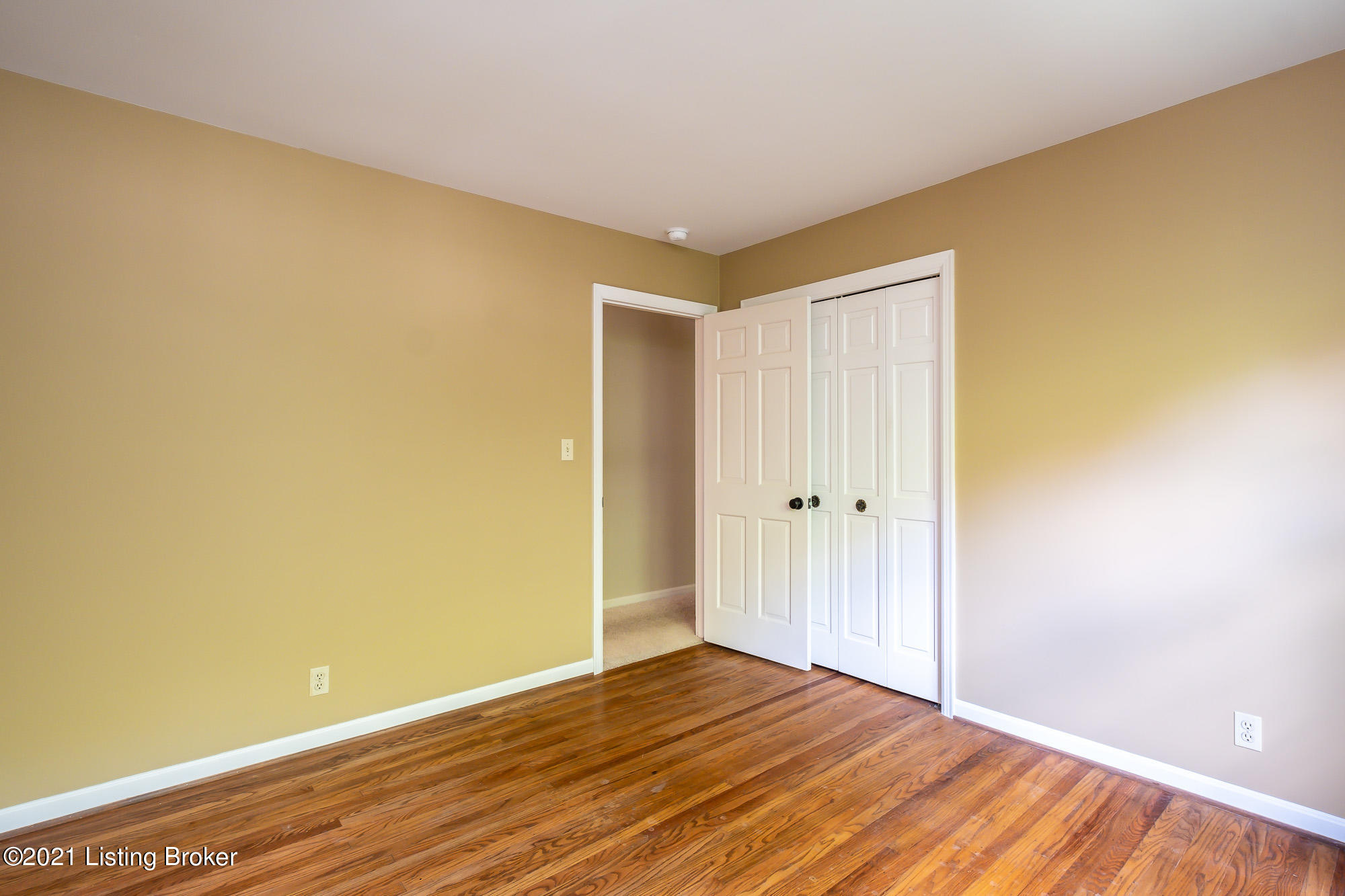 6014 Innes Trace Road Louisville, KY 40222 - Photo 34 of 56 Small-34