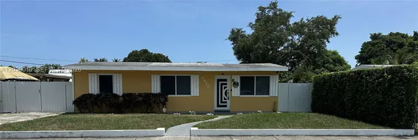$2,700 | 4410 Southwest 39th Street, Unit 4410, West Park, FL 33023