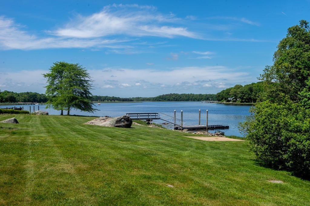 84 Narrows Road Freetown, MA 02702 - Photo 8 of 26