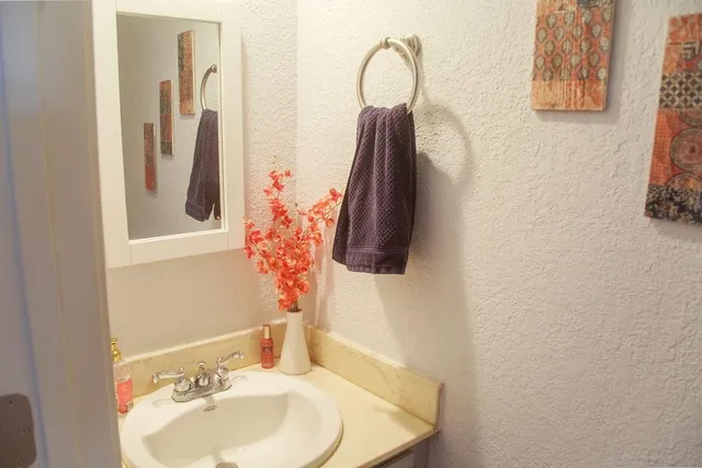 $205,000 | 5984 North Kansas Avenue, Gladstone, MO 64119