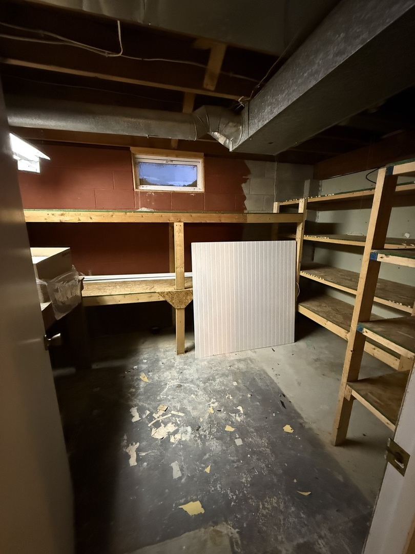 545 29th Avenue East Moline, IL 61244 - Photo 18 of 19 a view of storage and utility room