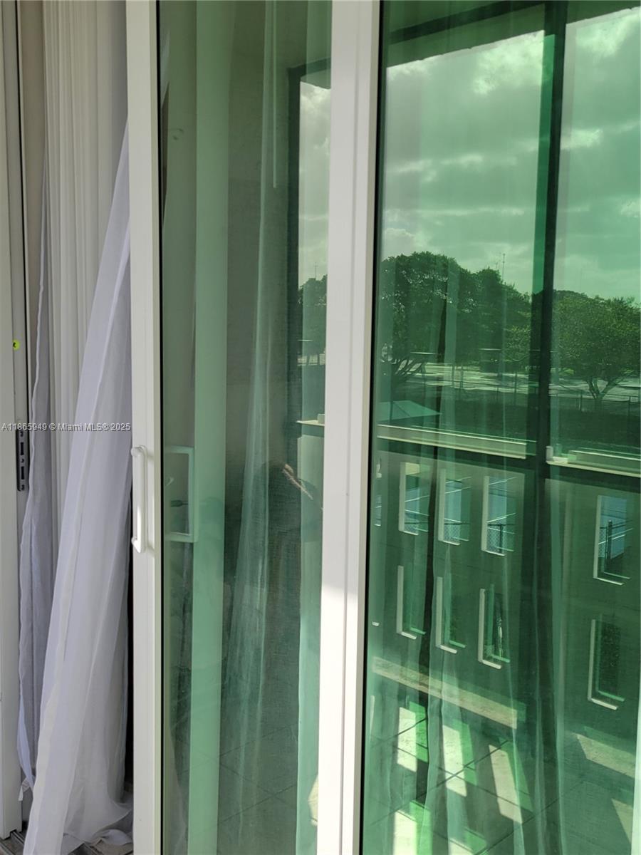 919 Hillcrest Drive, Unit 306 Hollywood, FL 33021 - Photo 19 of 30