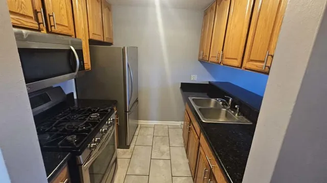 $2,100 | 4014 193rd Street, Unit 4014, Country Club Hills, IL 60478