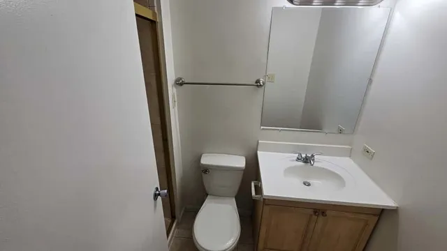 $2,100 | 4014 193rd Street, Unit 4014, Country Club Hills, IL 60478