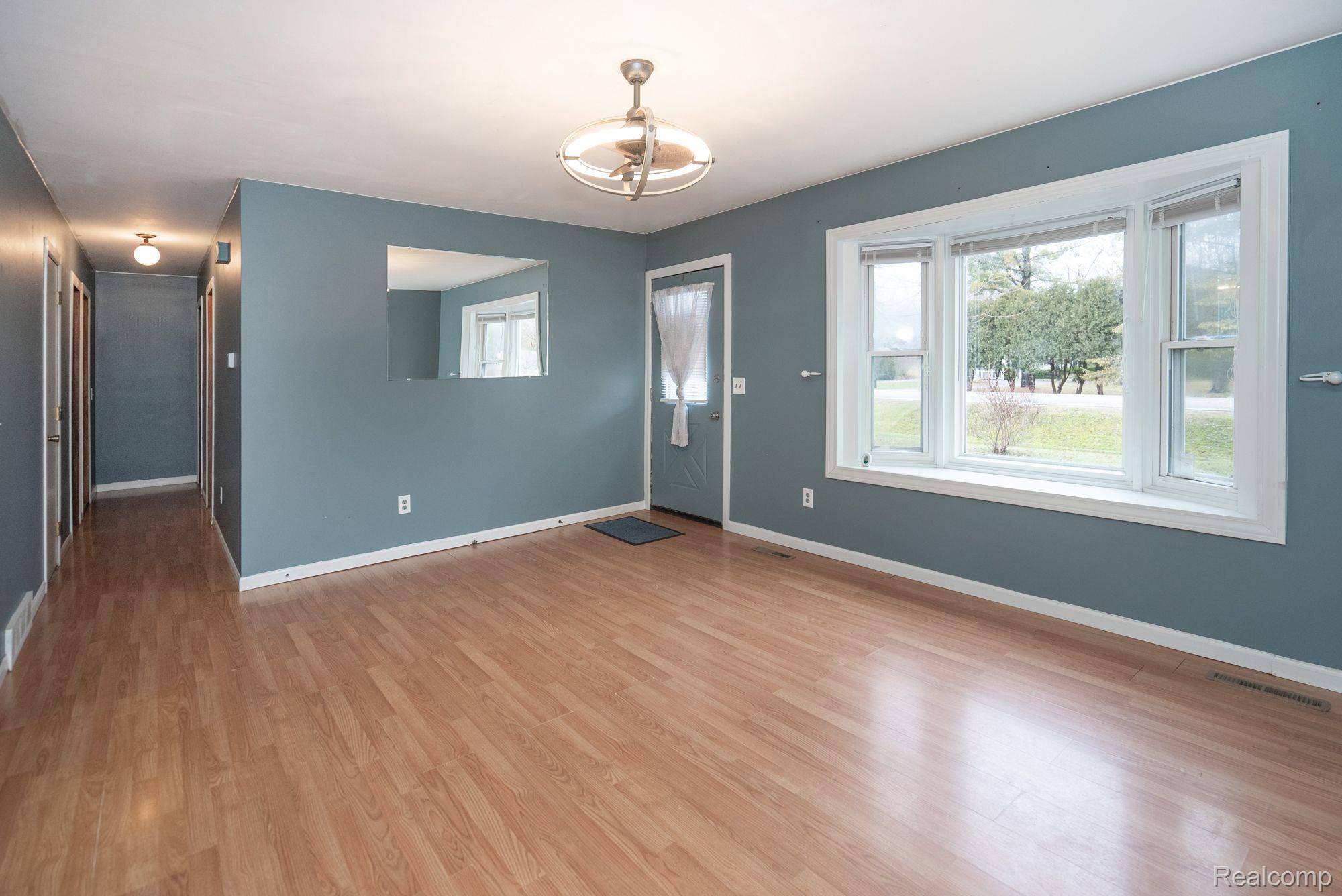 3923 Krafft Road Fort Gratiot, MI 48059 - Photo 6 of 31