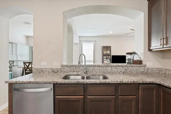 $399,900 | 10416 Langham Drive, Waco, TX 76708