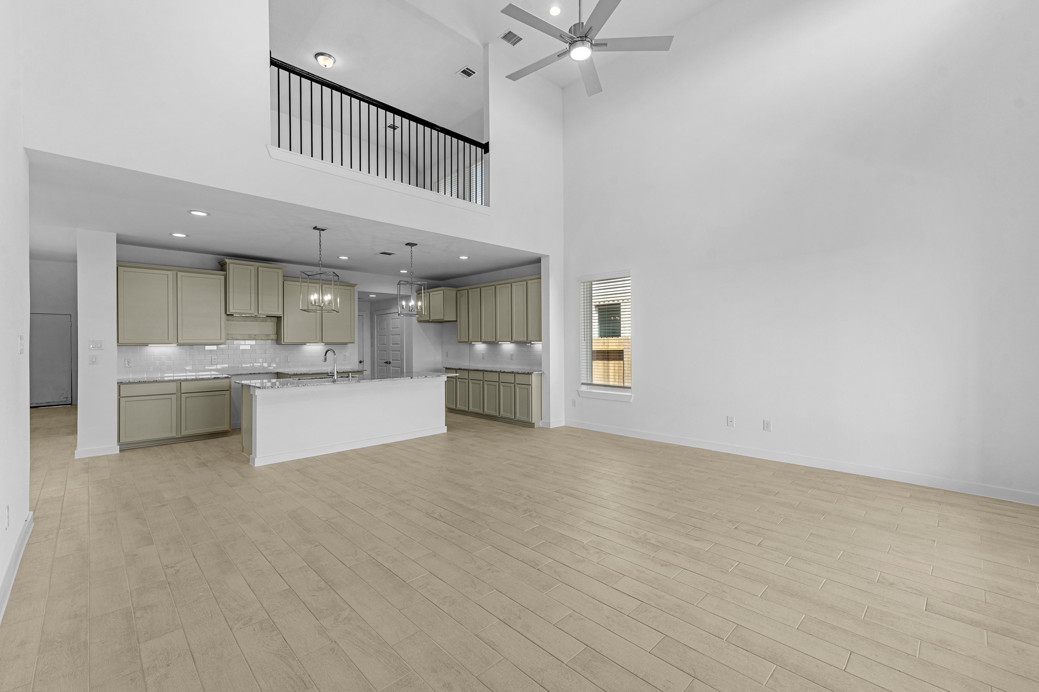 822 Orchard Vale Road Rosharon, TX 77583 - Photo 7 of 34 Gallery Image 7