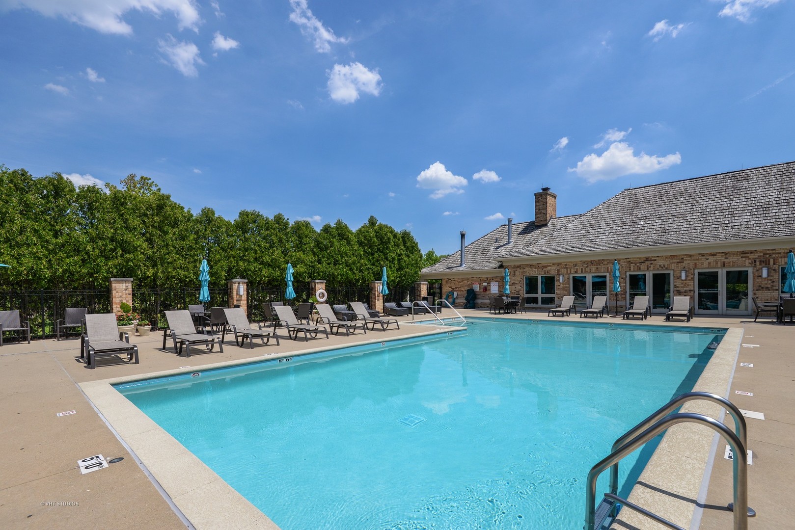 2041 Royal Ridge Drive Northbrook, IL 60062 - Photo 22 of 30