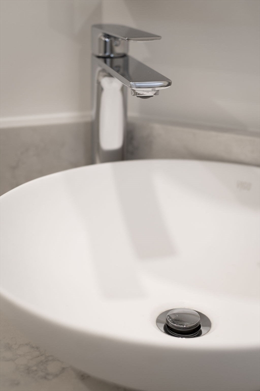34 Constitution Way, Unit D Marblehead, MA 01945 - Photo 17 of 33 a view of a bathtub in a bathroom