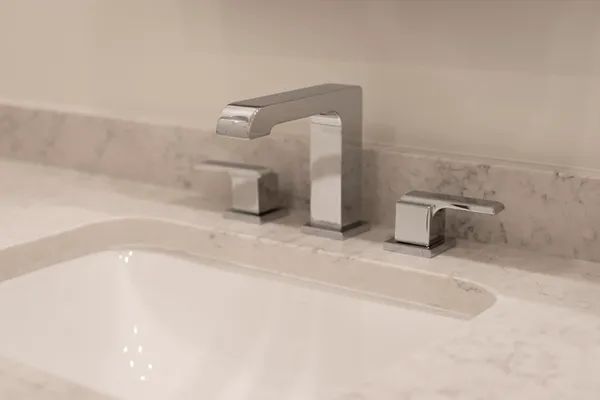 a close up view of washer and dryer