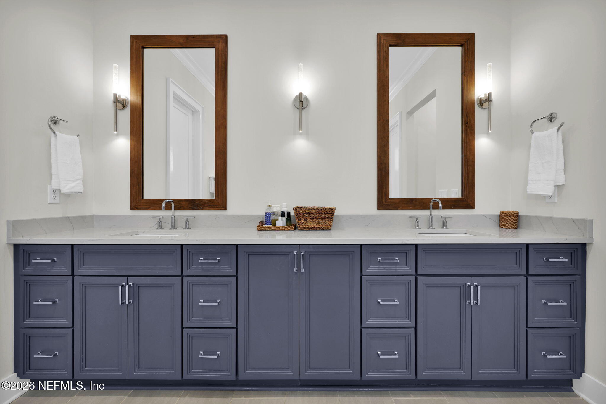 14303 Cottage Lake Road Jacksonville, FL 32224 - Photo 29 of 72 a bathroom with a sink vanity and mirror