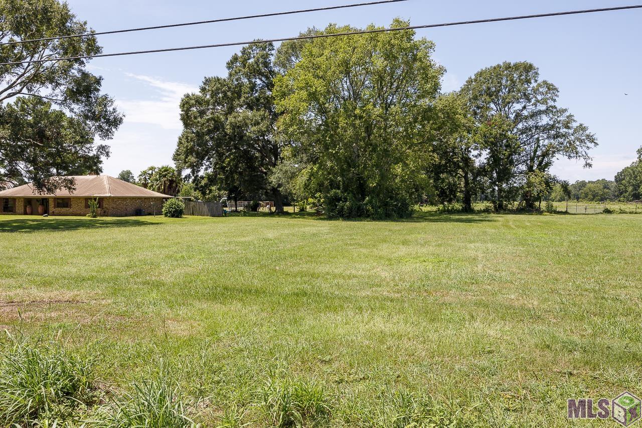 6113 Rougon Road Port Allen, LA 70767 - Photo 4 of 6