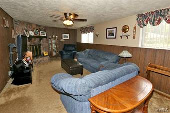 1111 Rio Street St. Louis, MO 63138 - Photo 2 of 26 Gallery Image 2