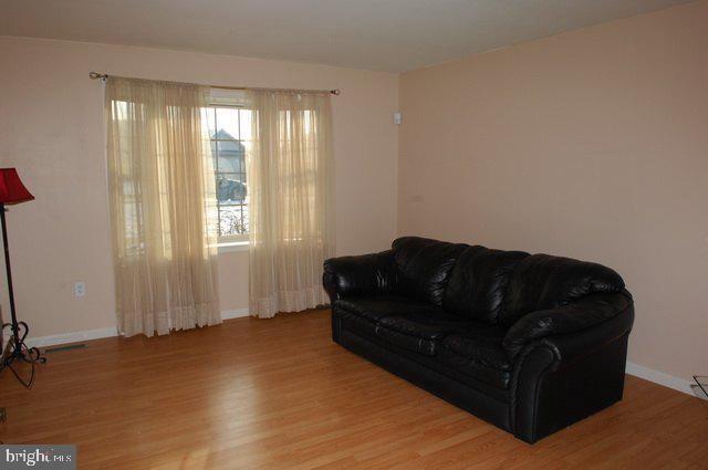 1324 Overlook Road Middletown, PA 17057 - Photo 4 of 12 Gallery Image 4