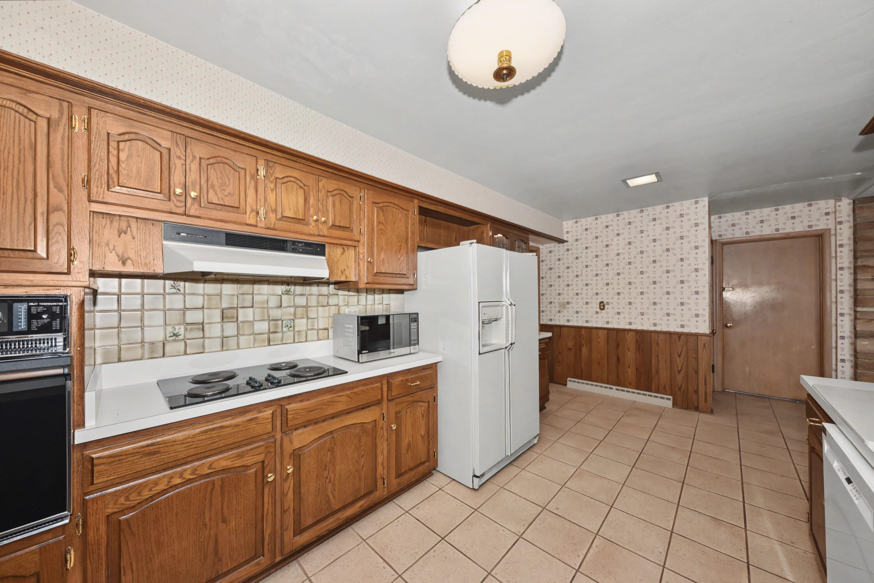 4260 North 163rd Street Brookfield, WI 53005 - Photo 12 of 38 10_EUP_6421