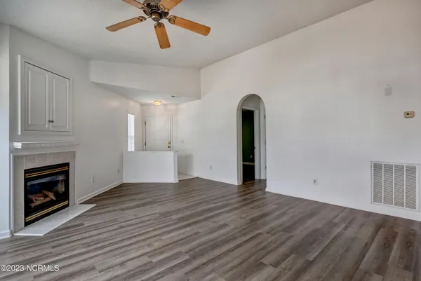 $1,550 | 4138 Breezewood Drive, Unit 202, Wilmington, NC 28412