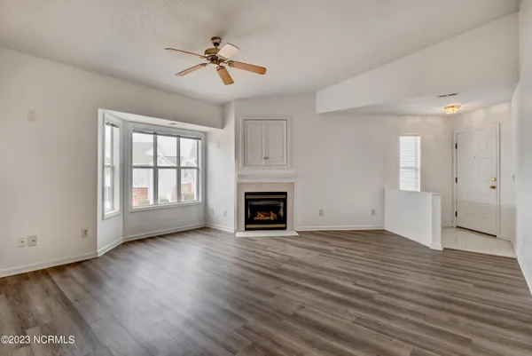 $1,550 | 4138 Breezewood Drive, Unit 202, Wilmington, NC 28412