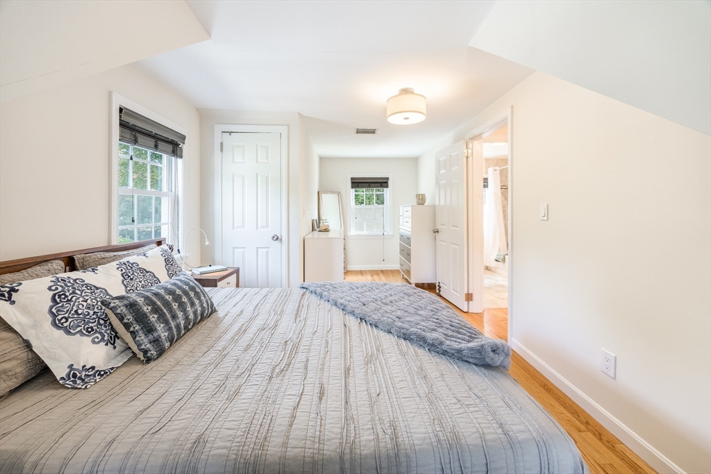 18 Wescroft Road Reading, MA 01867 - Photo 20 of 42 Gallery Image 20