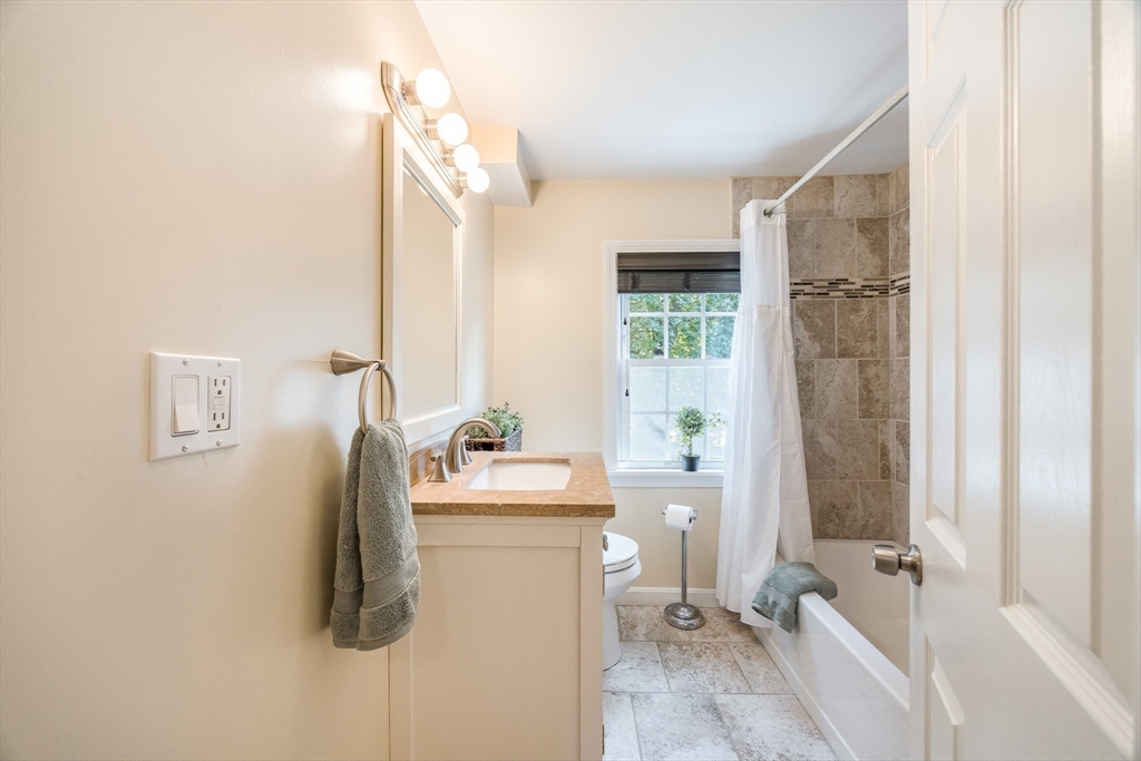 18 Wescroft Road Reading, MA 01867 - Photo 22 of 42 Gallery Image 22