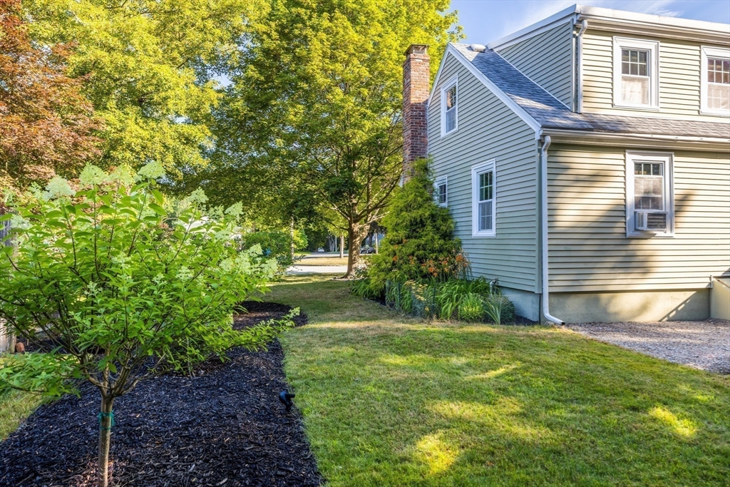 18 Wescroft Road Reading, MA 01867 - Photo 31 of 42 Gallery Image 31