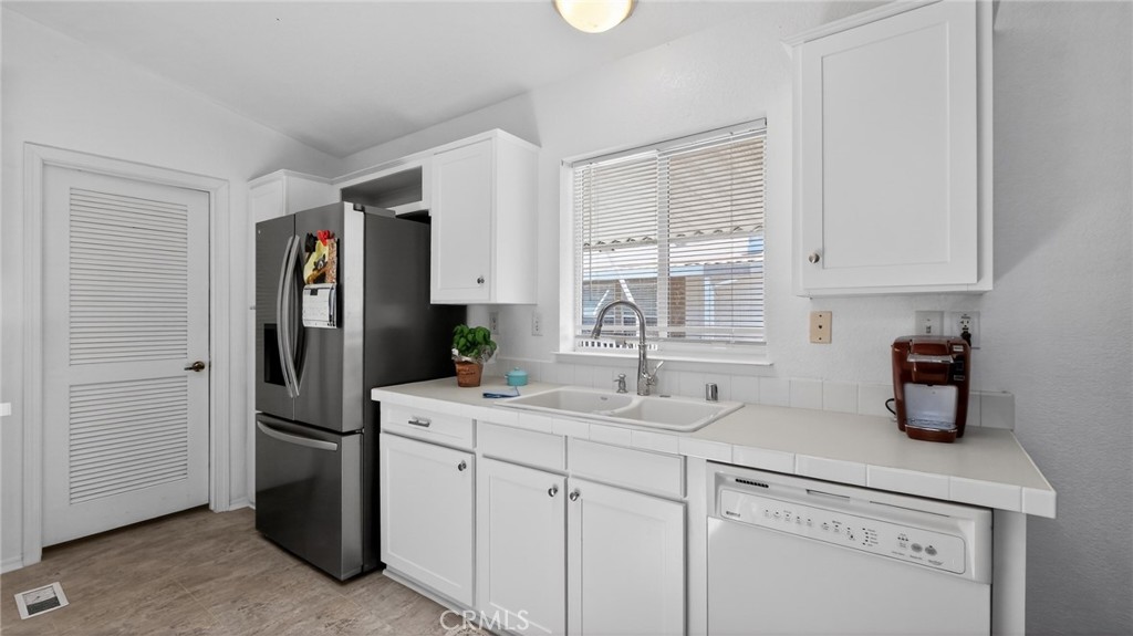 9395 Harritt Road, Unit 62 Lakeside, CA 92040 - Photo 10 of 30