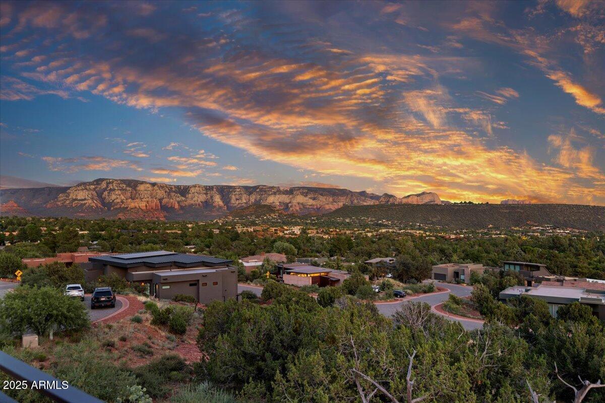 730-750 Rhapsody Road Sedona, AZ 86336 - Photo 62 of 63 137-Patio Sunsets