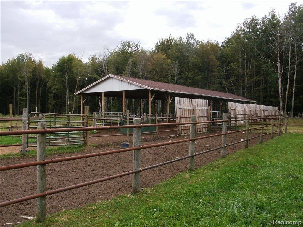 3265 Bruisee Road Caro, MI 48723 - Photo 17 of 23 3265 Bruuisee 025.JPG